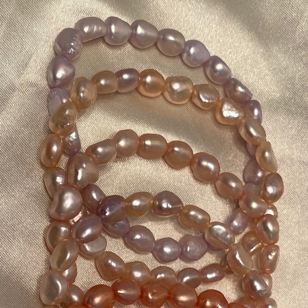 Freshwater pearl bracelets